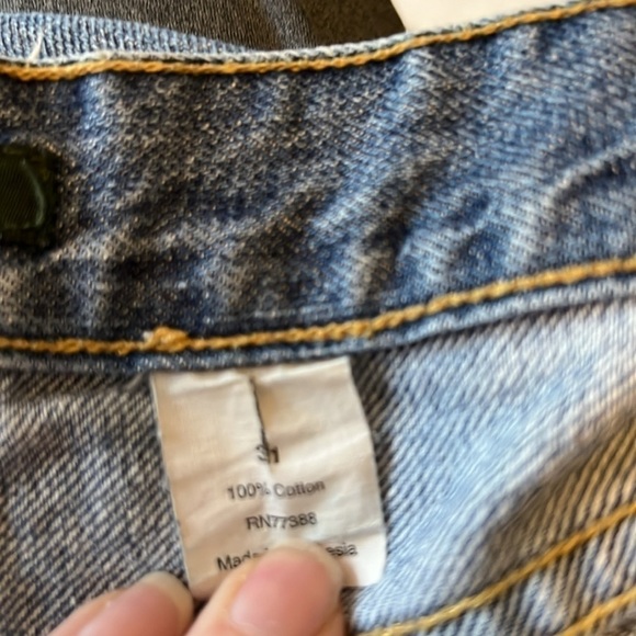 J Crew Matchstick Distressed Jeans. Size 31. - Picture 14 of 14